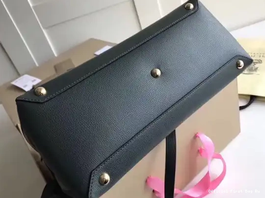 Official FirstBag Ru The House Leather and in Burberry Medium Check Banner 0523